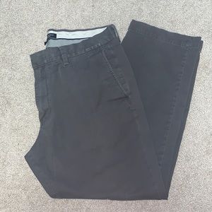 Men’s chino pants